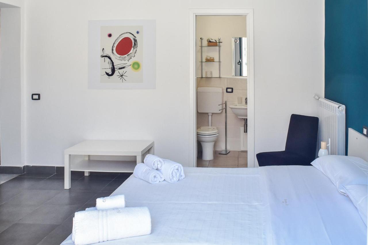 Rooms 19 - Rooms And Breakfast ปาแลร์โม ภายนอก รูปภาพ